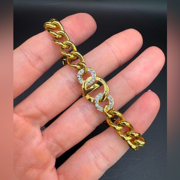 LOT 1616 18K gold plated Givenchy vintage bracelet - Picture 1 of 6